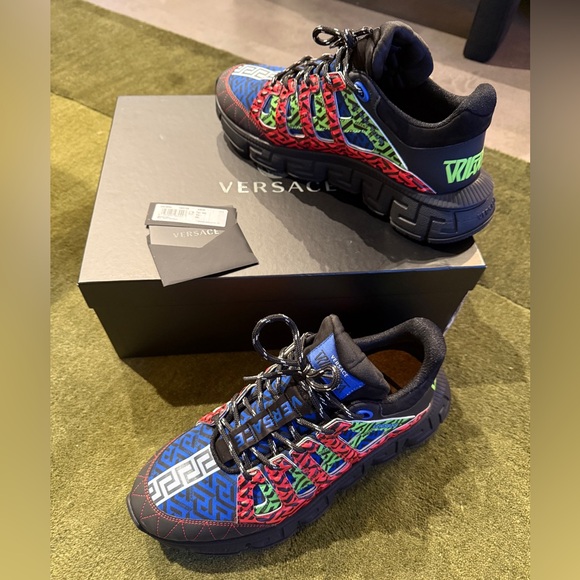 Versace Trigreca 🔥🔥🔥 - Picture 6 of 7